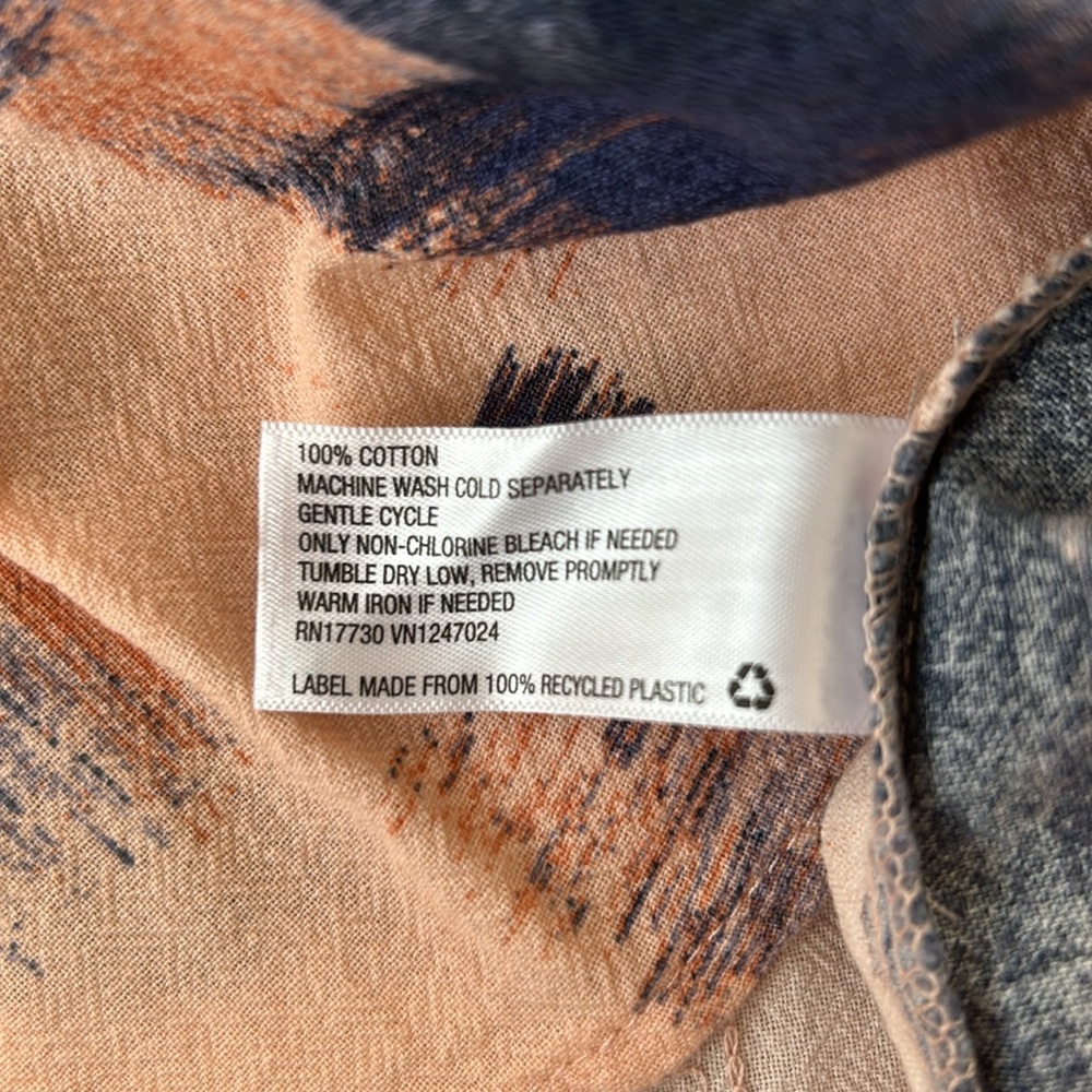 Universal Thread Cotton Puff Sleeve Abstract Geom… - image 7